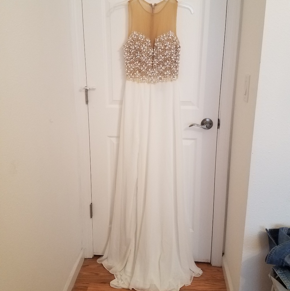 NEW Terani Couture Embellished White Dress 2